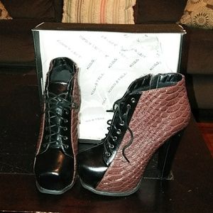 Brown and black snakelike skin booties w/side zip